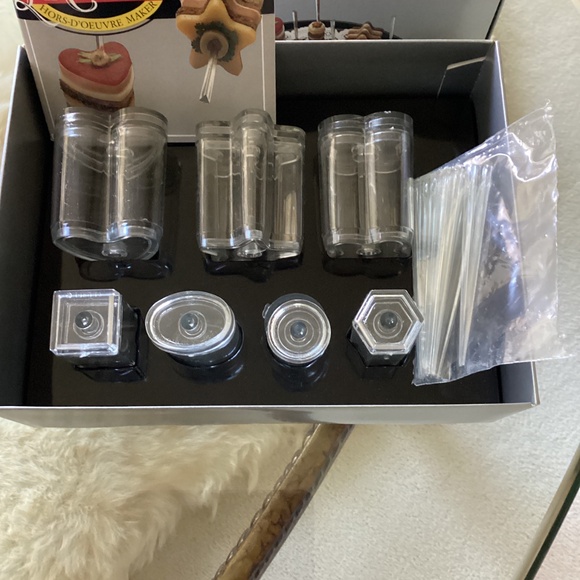 New. Le Canapé Hors-Doeuvre Maker - Picture 3 of 3